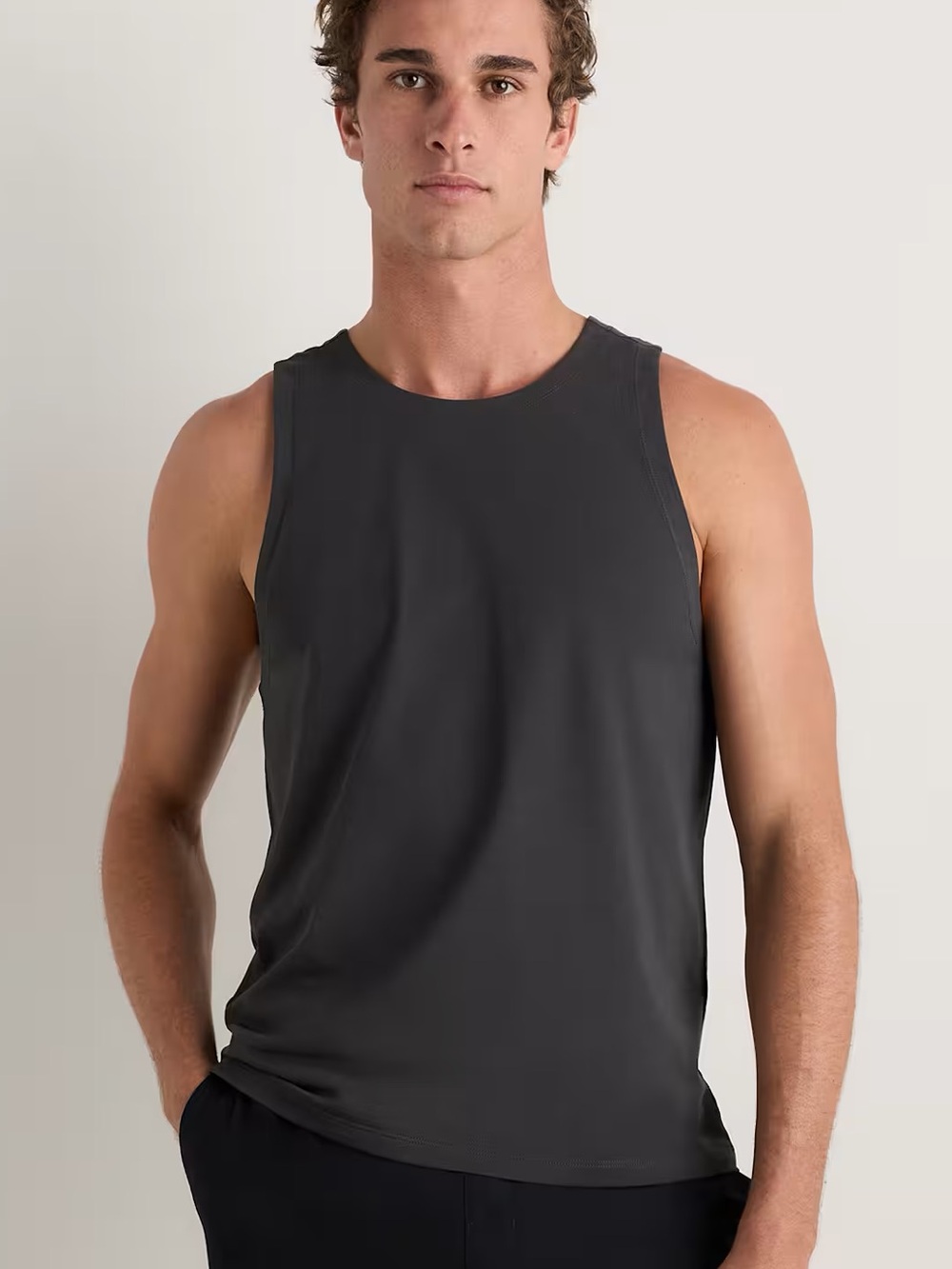🆕 Quince All Day Performance Tank Top Black Large